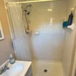 East Kildonan bathroom before renovation