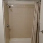 Fort Rouge bathroom before renovation